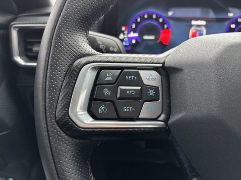 Used 2024 Ford Mustang GT Premium image 18