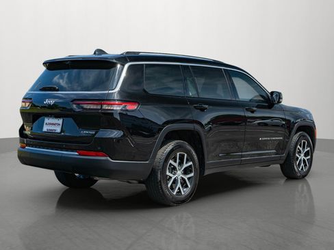 Used 2023 Jeep Grand Cherokee L Limited w/ Luxury Tech Group II AWD/4WD image 7