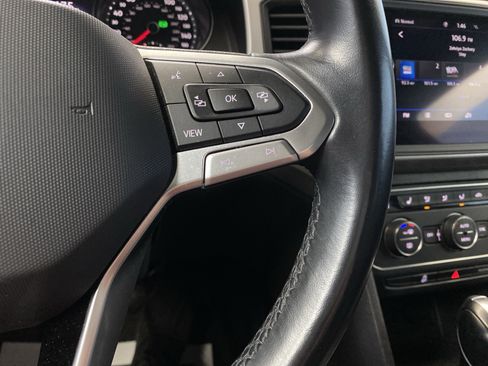 Used 2020 Volkswagen Atlas Cross Sport SE image 19