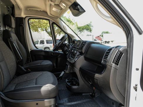 Used 2023 RAM ProMaster 2500 FWD image 27