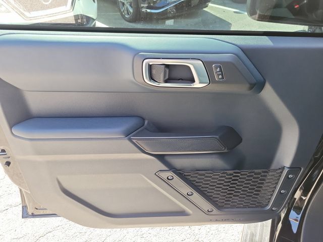 Used 2024 Ford Bronco Outer Banks AWD/4WD image 16