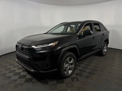 New 2025 Toyota RAV4 LE image 3
