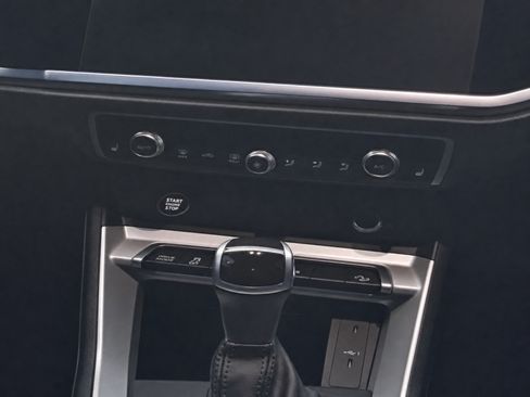 Certified 2023 Audi Q3 2.0T Premium w/ Convenience Package AWD/4WD image 15