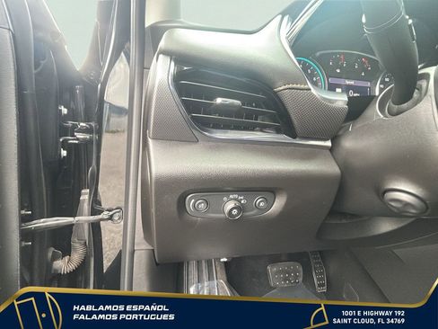 Certified 2021 Chevrolet Traverse Premier FWD image 15