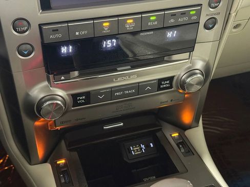 Used 2017 Lexus GX 460 Luxury image 38