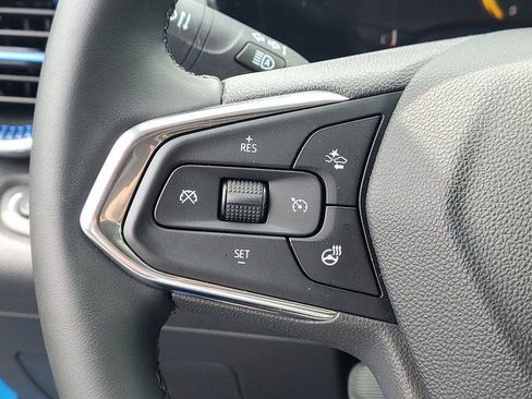Used 2026 Chevrolet Trax LT w/ LT Convenience Package FWD image 8