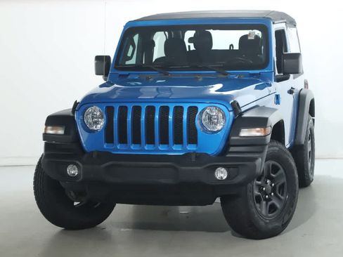 Used 2023 Jeep Wrangler Sport AWD/4WD image 3