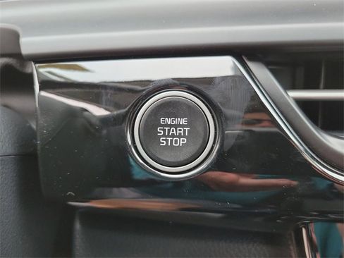 New 2025 Kia Seltos S image 28