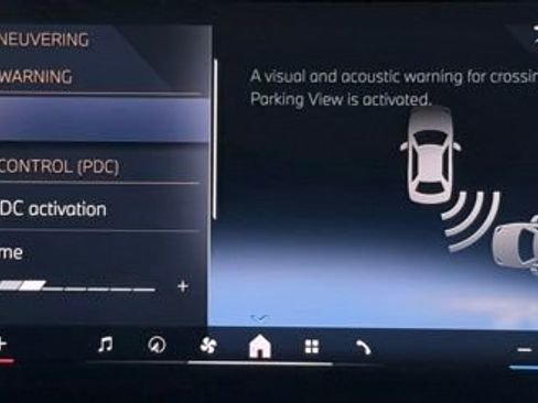 Used 2025 BMW 330i xDrive Sedan w/ M Sport Package image 41