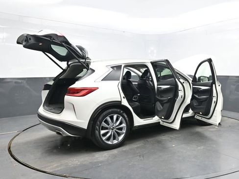 Used 2019 INFINITI QX50 Essential w/ Premium Heat Package image 45