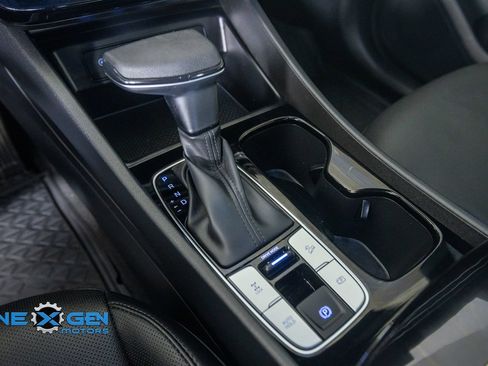 Used 2025 Hyundai Santa Cruz SEL AWD/4WD image 22