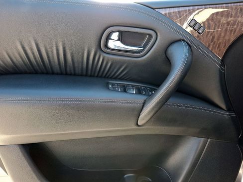 Used 2019 Nissan Armada SL w/ Premium Package image 12