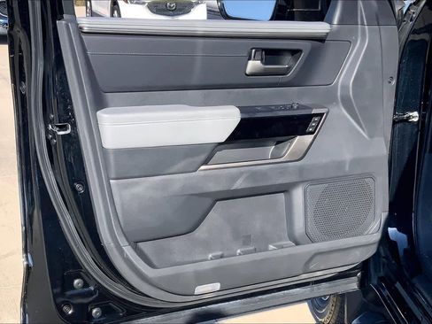 Used 2024 Toyota Tundra Limited image 20