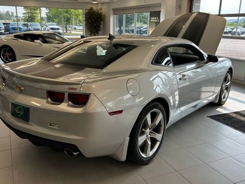 Used 2011 Chevrolet Camaro SS w/ RS Package RWD image 5