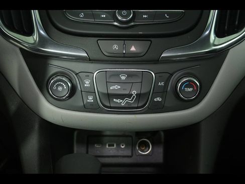 Used 2024 Chevrolet Equinox LS w/ LS Convenience Package AWD/4WD image 24