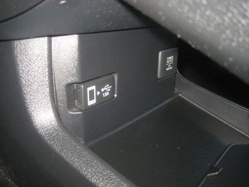 Used 2018 Honda Civic EX image 16