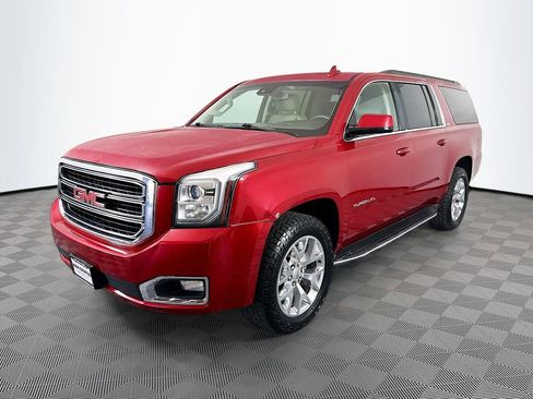 Used 2015 GMC Yukon XL SLT w/ Open Road Package AWD/4WD image 3