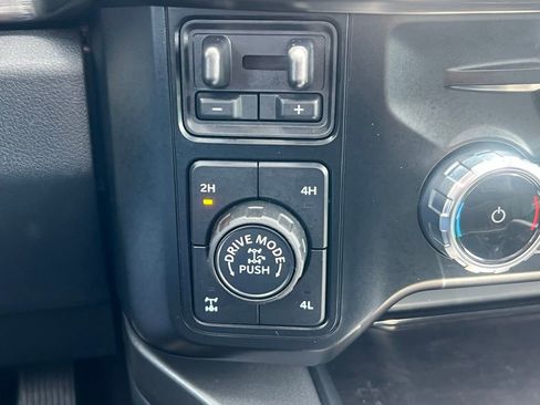 Used 2023 Ford F250 Lariat w/ Tremor Off-Road Package AWD/4WD image 33
