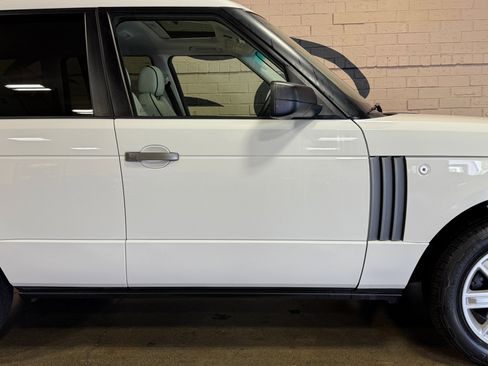 Used 2008 Land Rover Range Rover HSE image 17