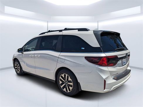 New 2025 Honda Odyssey EX-L image 5