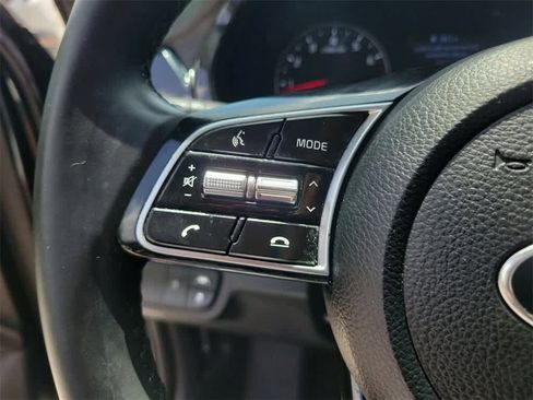 Used 2021 Kia Seltos EX image 28