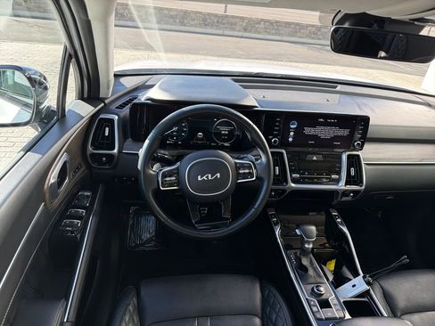 Used 2023 Kia Sorento SX Prestige image 14