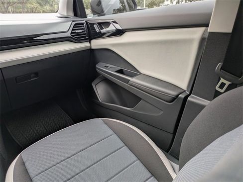 New 2026 Volkswagen Taos S image 16