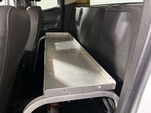 Used 2022 Chevrolet Colorado LT w/ Fleet Safety Package image 27