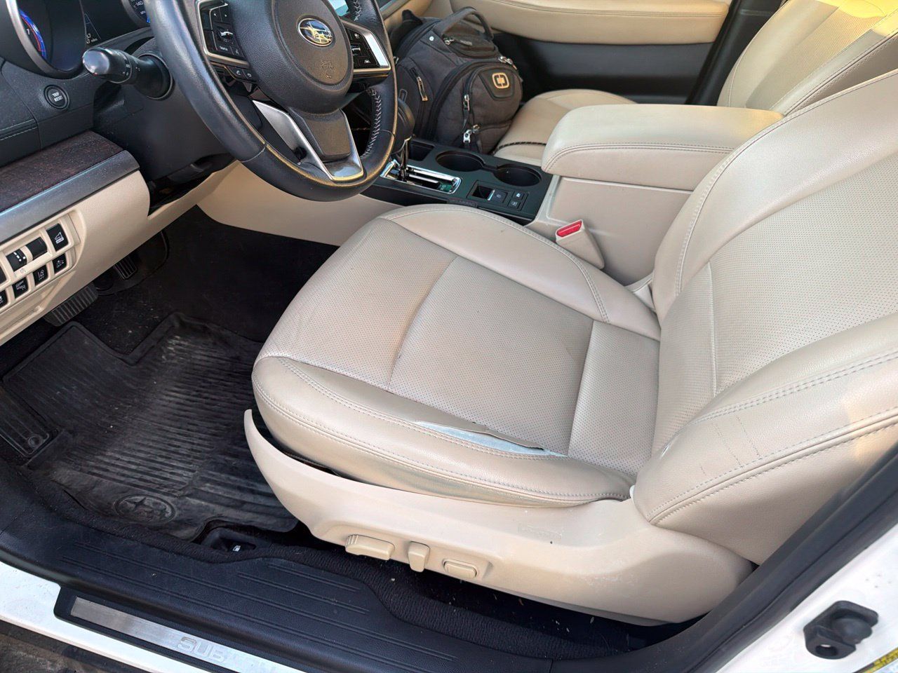 Used 2018 Subaru Outback 2.5i Limited AWD/4WD image 10