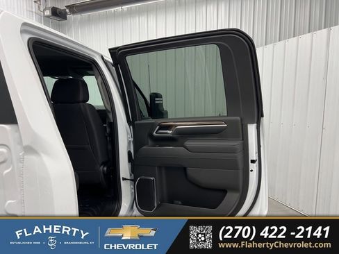 New 2026 Chevrolet Silverado 3500 LT image 12