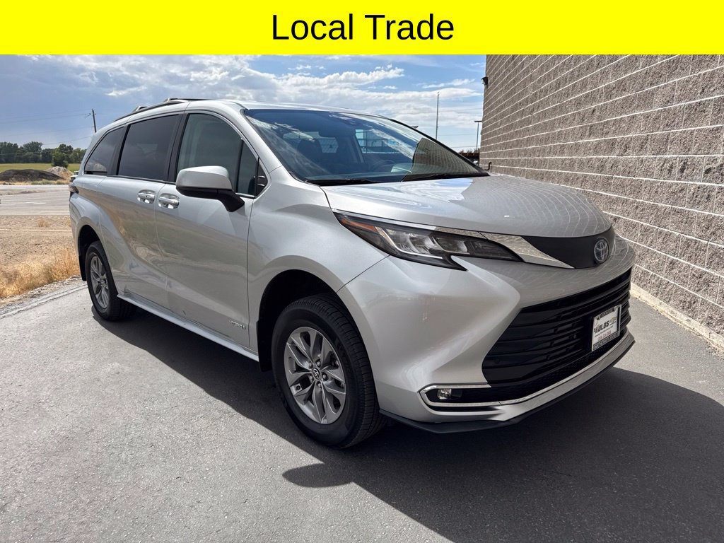 Used 2021 Toyota Sienna XLE w/ XLE Plus Package AWD/4WD image 5