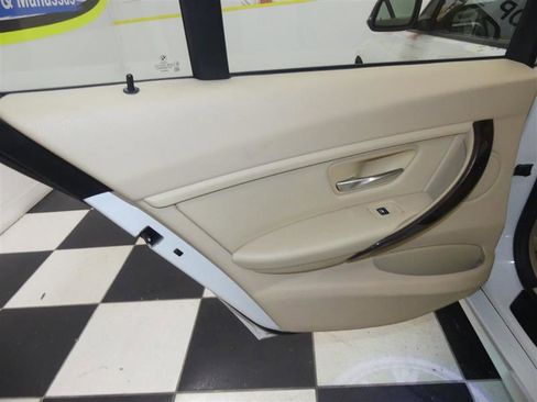 Used 2015 BMW 328i Sedan image 24