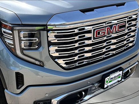 Used 2024 GMC Sierra 1500 Denali w/ Denali Reserve Package AWD/4WD image 34