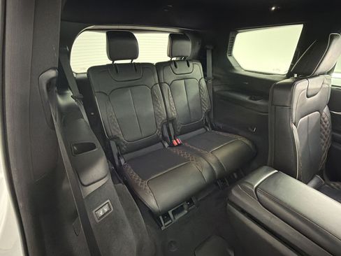 Used 2023 Jeep Grand Cherokee L Summit w/ Advanced Protech Group IV AWD/4WD image 34