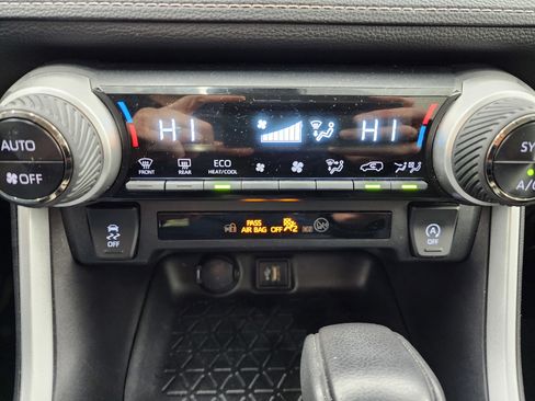 Used 2024 Toyota RAV4 XLE image 15