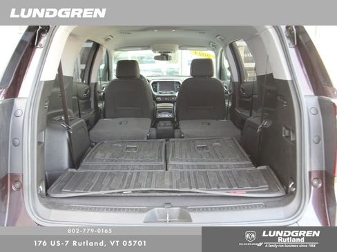 Used 2021 GMC Acadia SLE w/ Driver Convenience Package image 42