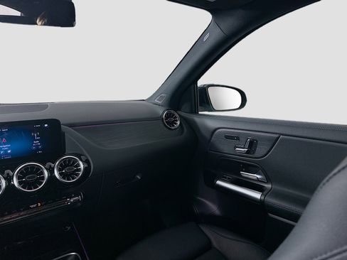 Certified 2023 Mercedes-Benz GLA 250 4MATIC w/ Premium Package image 31