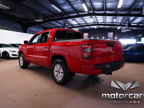 Used 2022 Nissan Frontier SV image 5