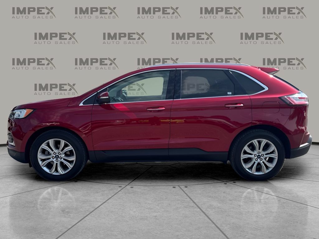 Used 2019 Ford Edge Titanium FWD image 2