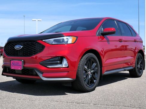 Used 2022 Ford Edge ST-Line w/ Class II Trailer Tow Package AWD/4WD image 15
