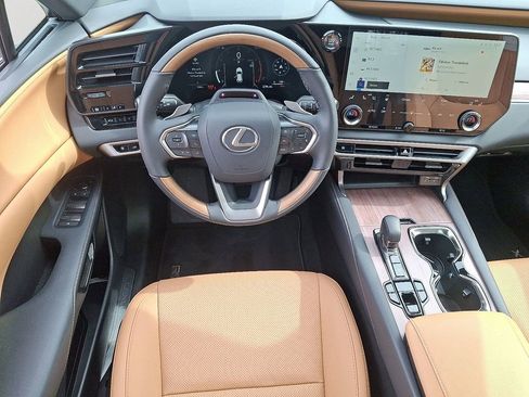 Used 2025 Lexus RX 350 Premium image 12