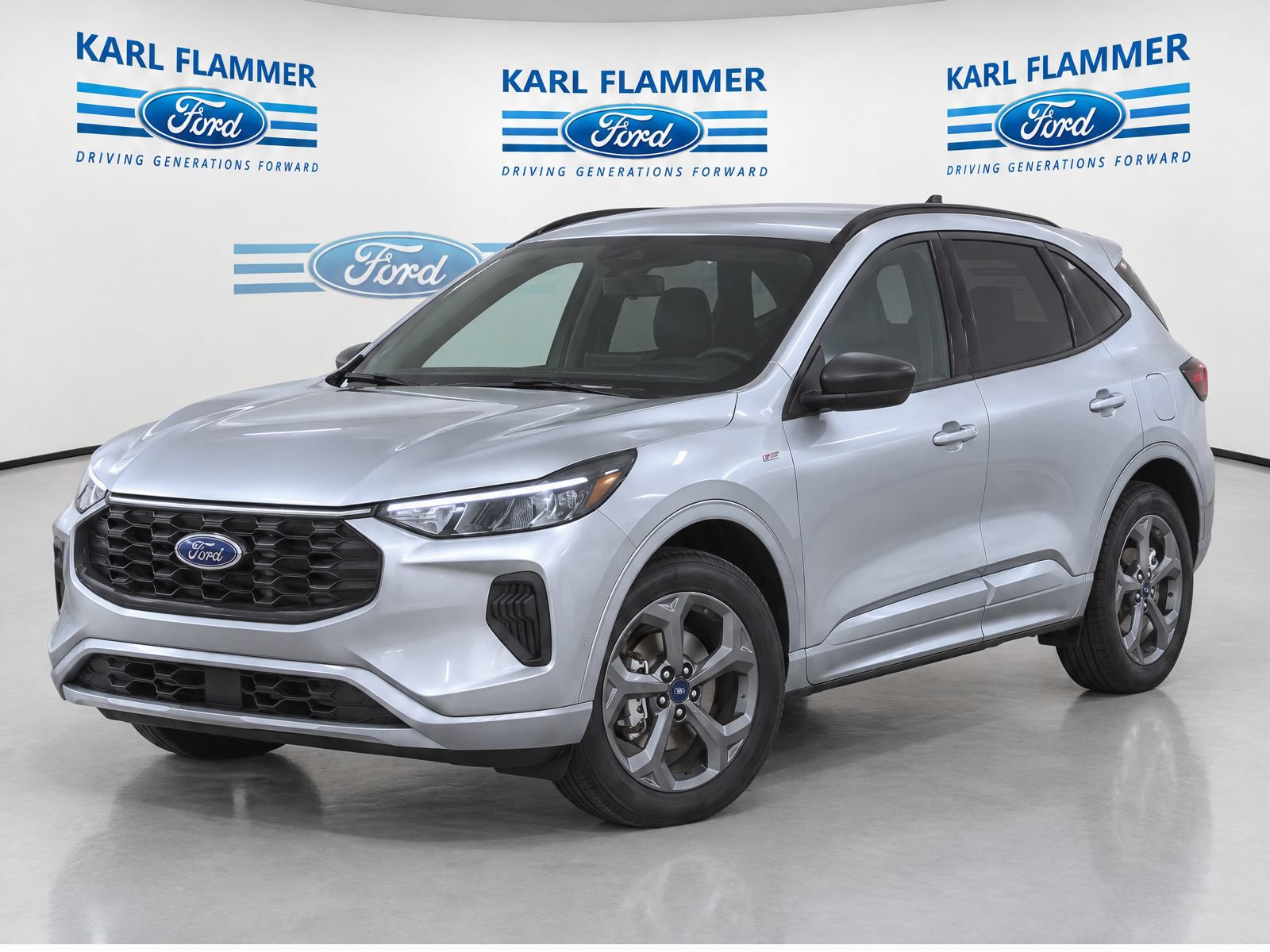 Used 2023 Ford Escape ST-Line w/ Tech Pack #1 AWD/4WD image 7