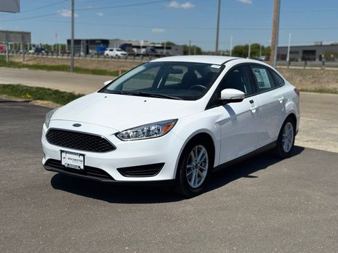 Used 2016 Ford Focus SE FWD image 31