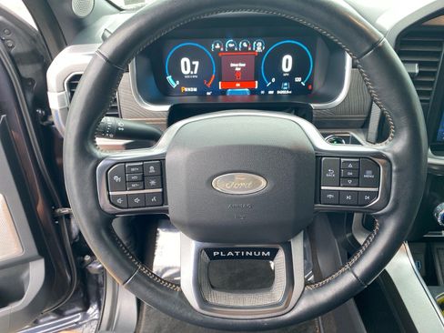 Used 2022 Ford F150 Platinum AWD/4WD image 11