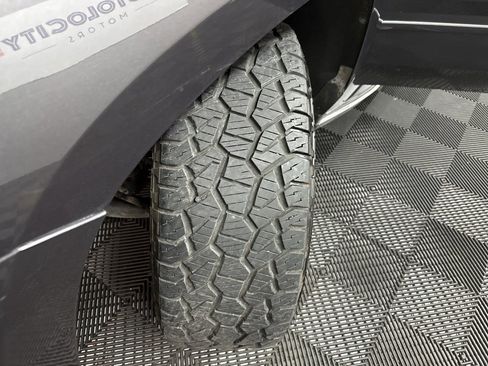 Used 2018 Chevrolet Tahoe Premier image 42