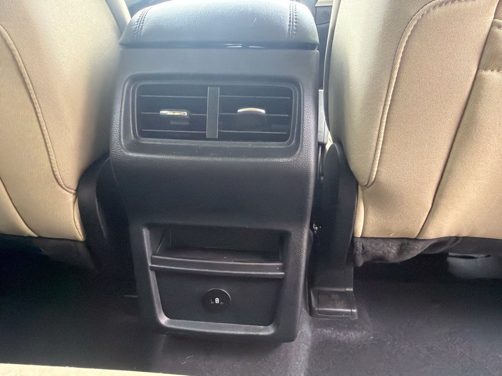 Used 2024 Ford Edge SE w/ Cargo Accessory Package AWD/4WD image 14