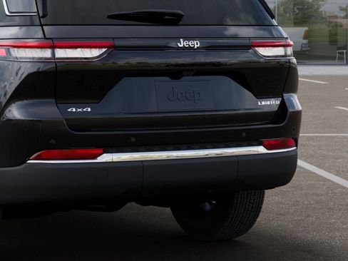 New 2025 Jeep Grand Cherokee Limited image 14