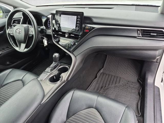 Used 2018 Toyota Camry LE FWD image 22
