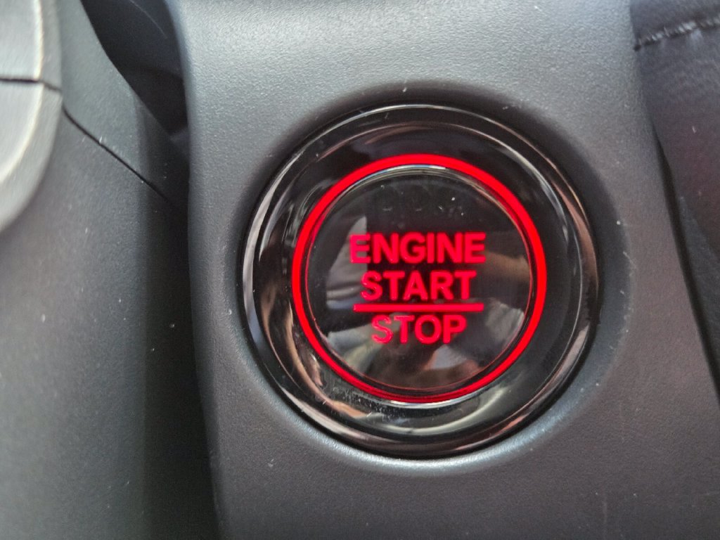 Certified 2025 Honda HR-V LX image 31