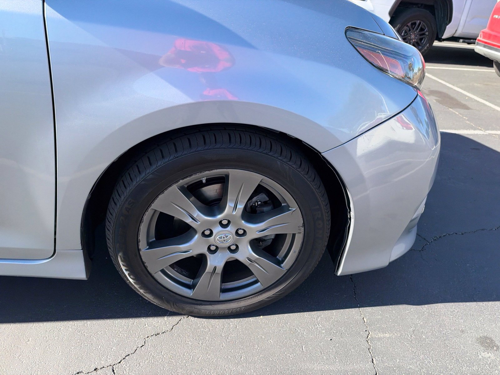 Used 2017 Toyota Sienna SE Premium FWD image 21